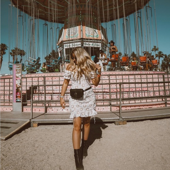 For Love And Lemons Dresses & Skirts - For Love and Lemons lace dress